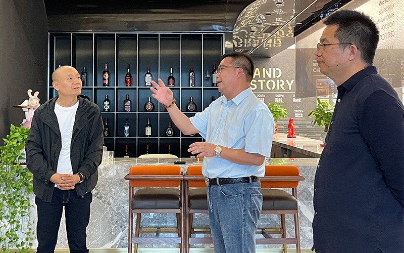 CIELOBLU | 粵港澳酒店產業(yè)聯(lián)合會&冠軍聯(lián)盟工程俱樂部蒞臨基路伯藝術涂料考察(圖5)